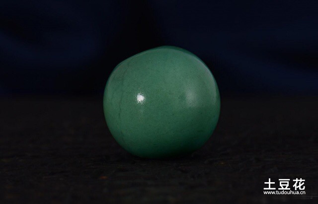 藏传老绿松石一颗 绿松石圆珠