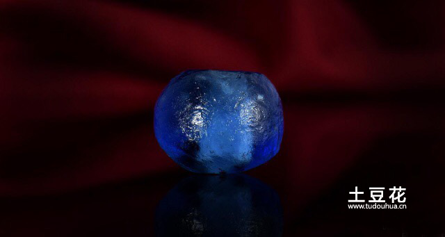 唐代海蓝色琉璃一颗 直径15mm